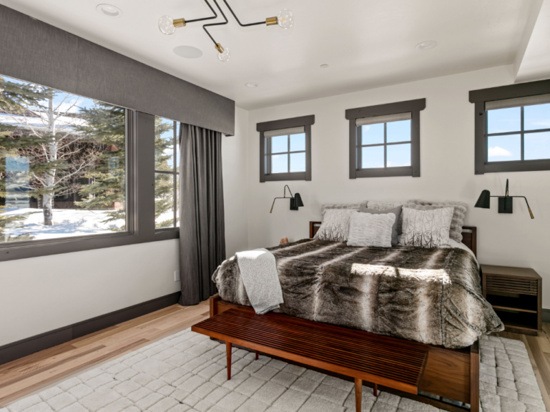 Custom bedroom instal in a home